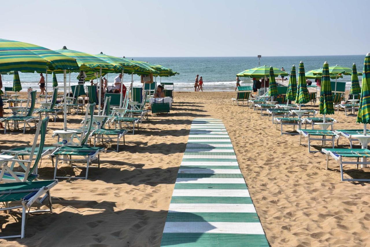 Residence Mariavittoria Lido di Jesolo Exterior photo